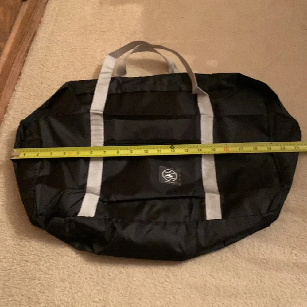 Packable folding duffel bag travel